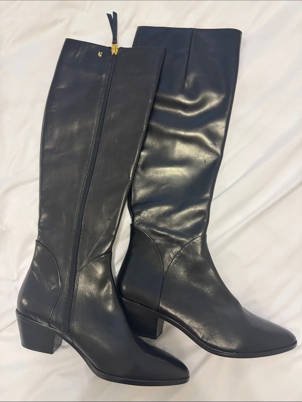 Vince Camuto sleek black